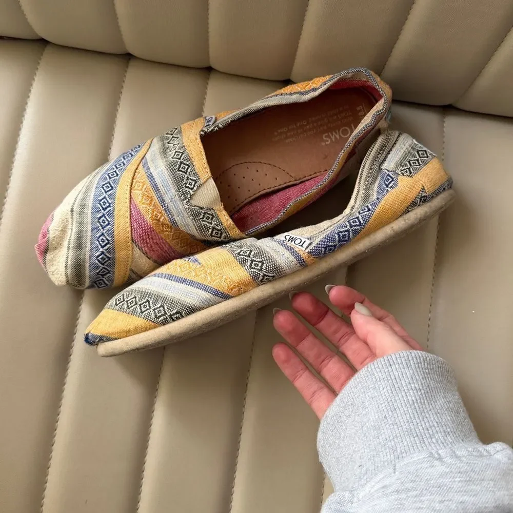 Toms Multicolor Striped Espadrilles Flats Slip On Cozy Aztec Tribal Shoes